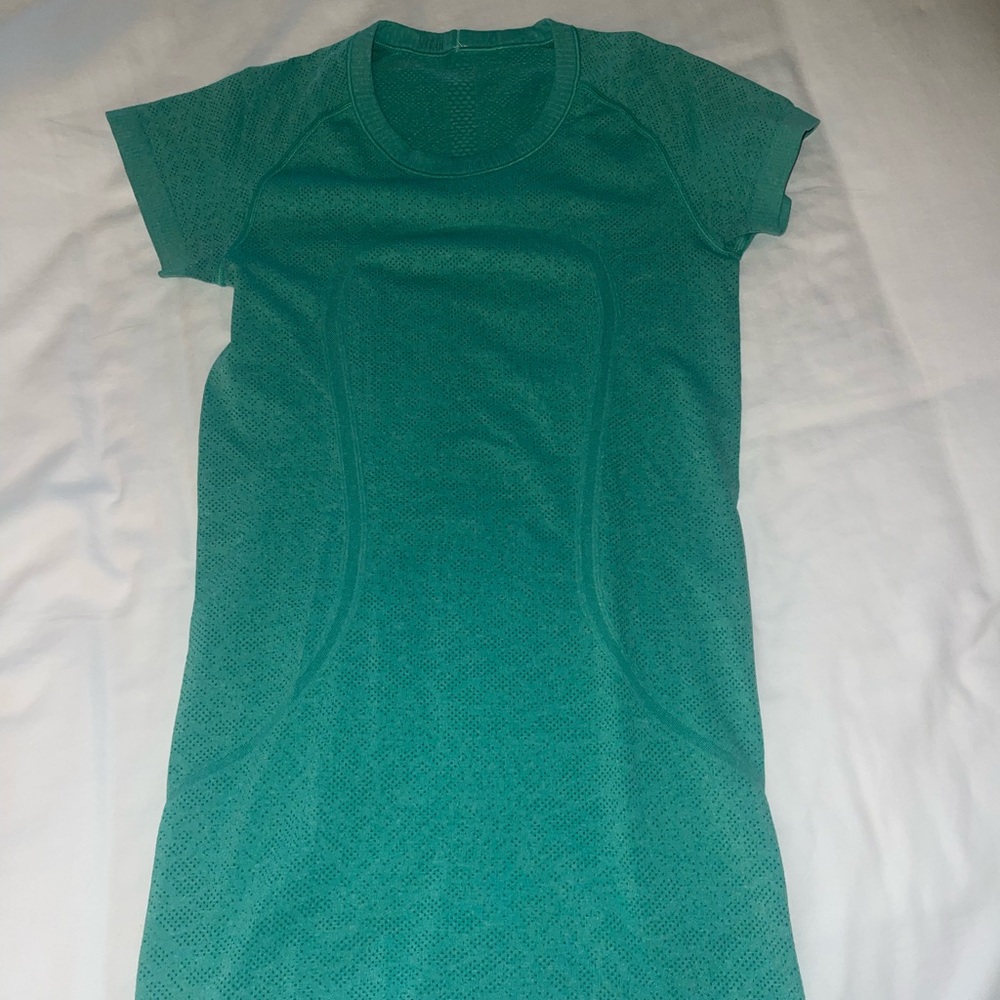 Lululemon Swiftly Tech Short Sleeve Shirt